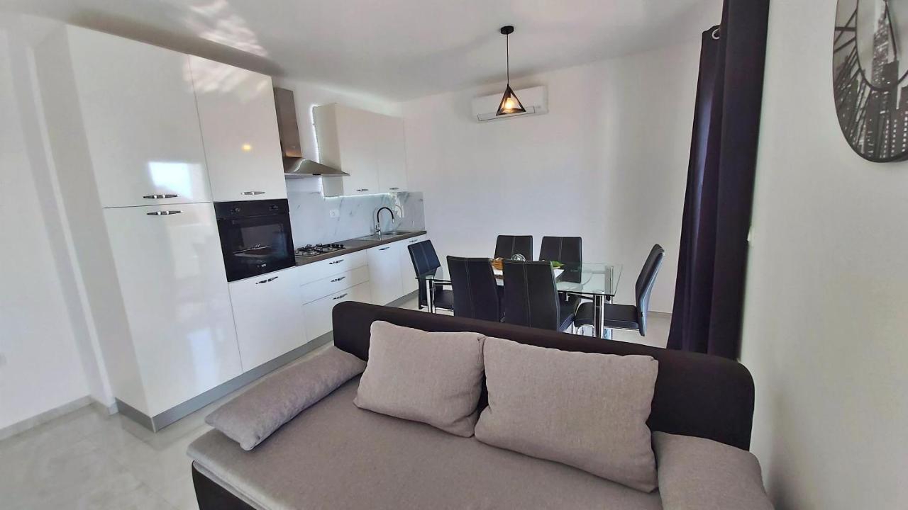 Apartments Zorica Duće Екстериор снимка