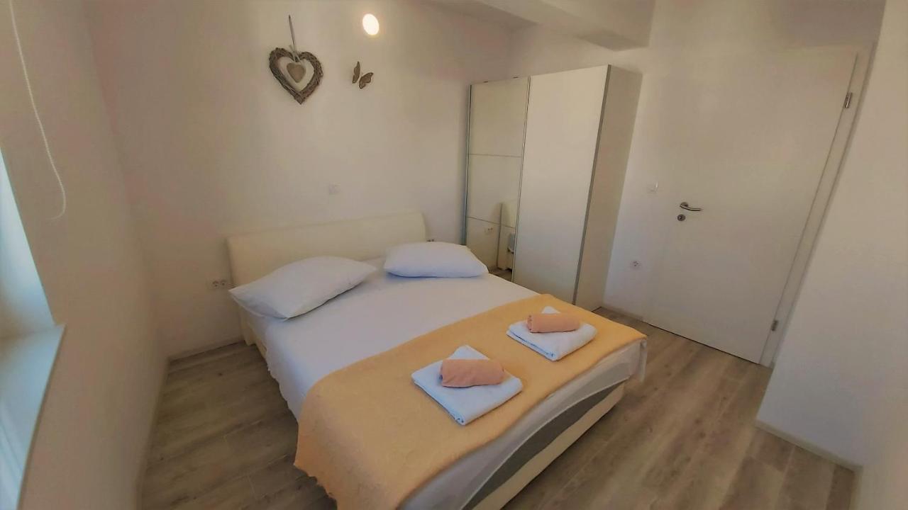 Apartments Zorica Duće Екстериор снимка