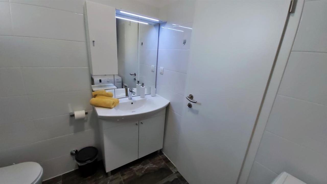 Apartments Zorica Duće Екстериор снимка