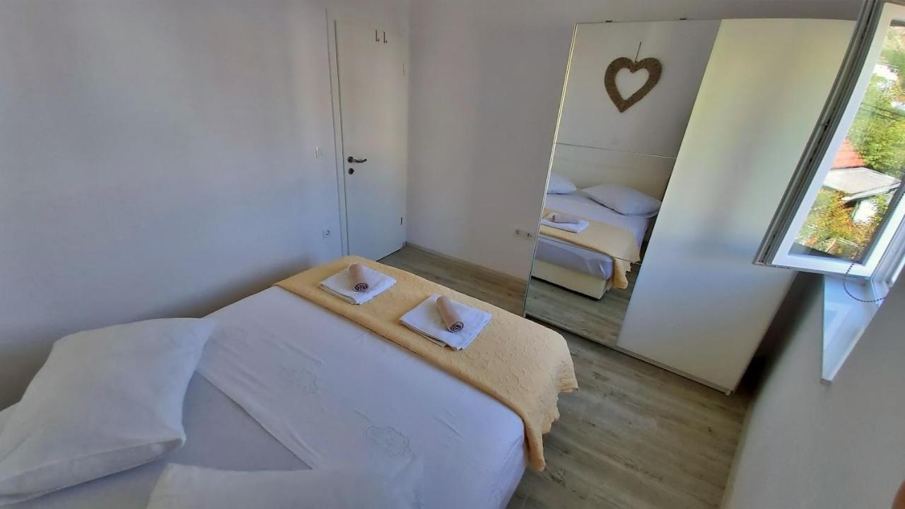 Apartments Zorica Duće Екстериор снимка