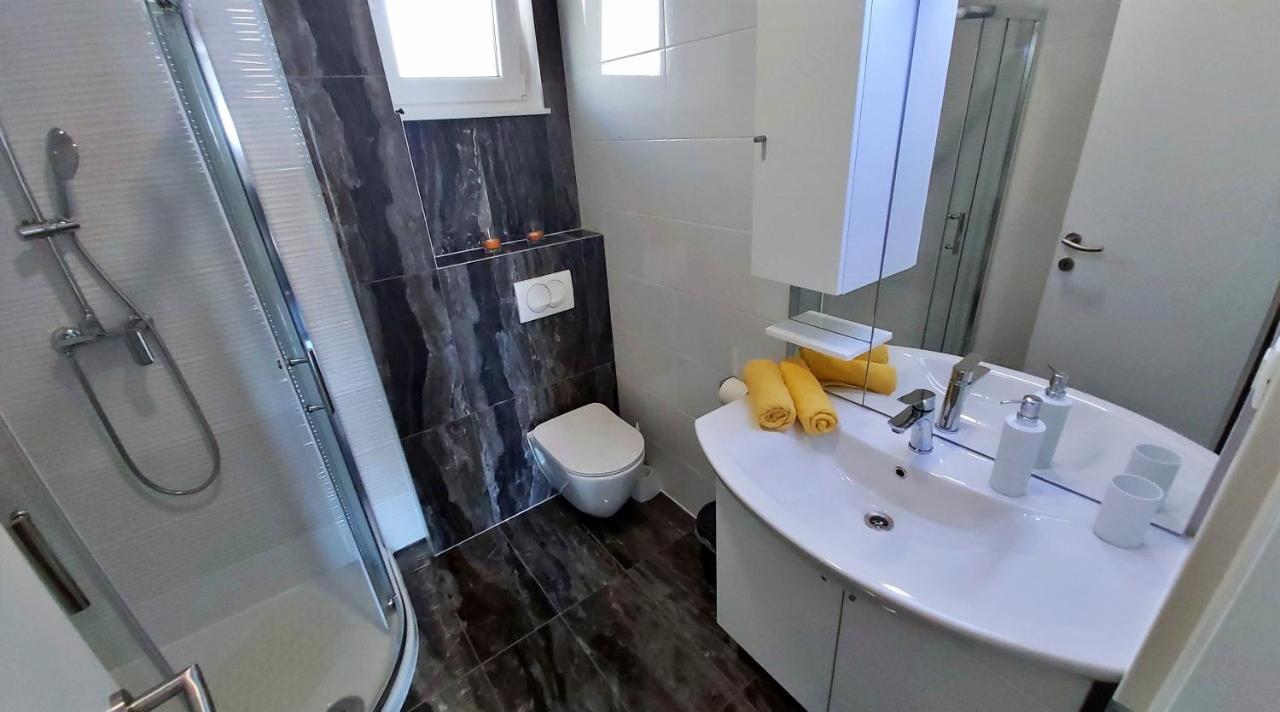 Apartments Zorica Duće Екстериор снимка